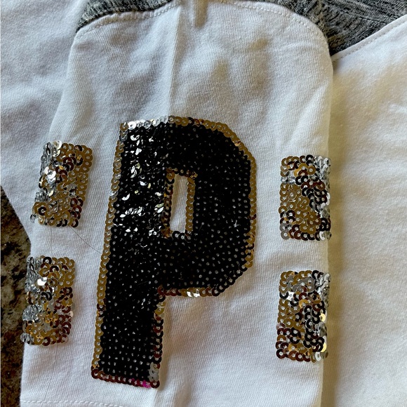 Victoria’s Secret PINK Tees - Picture 5 of 9